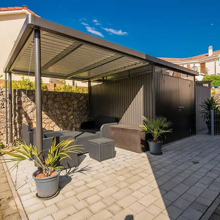 Nemo By Interhome *