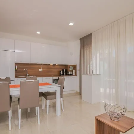 Nemo By Interhome